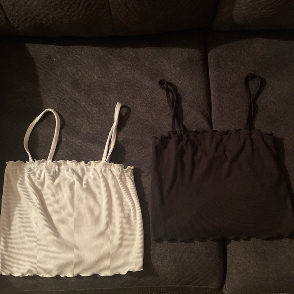 Cute Ardene frilly tanks - Picture 1 of 3